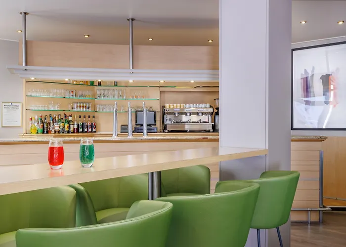 阿里安酒店 3* 卢德