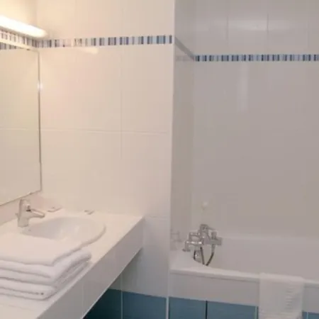 Ariane Готель 3*