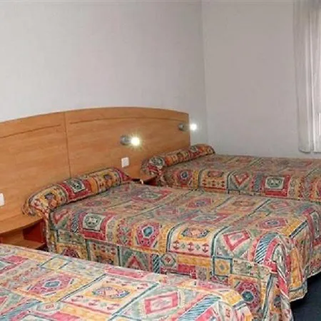 酒店 阿里安酒店 3*