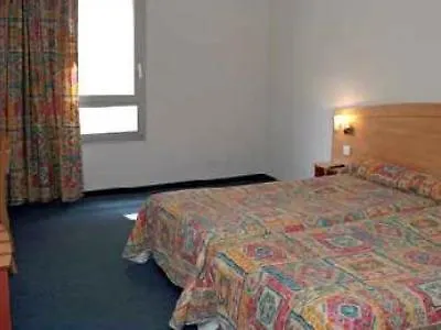 阿里安酒店 酒店 卢德