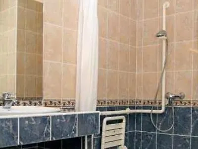 阿里安酒店 卢德